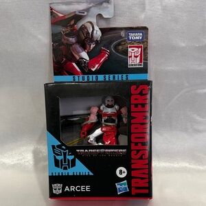 Transformers Studio Series Arcee Action Figure - Red & White